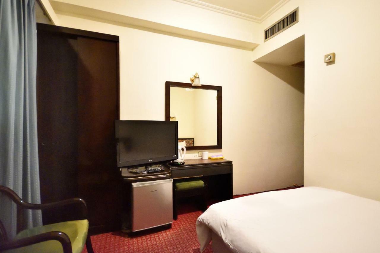 Yuanshin Hotel Taitung Экстерьер фото